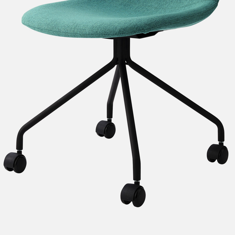 Remot Caster Chair