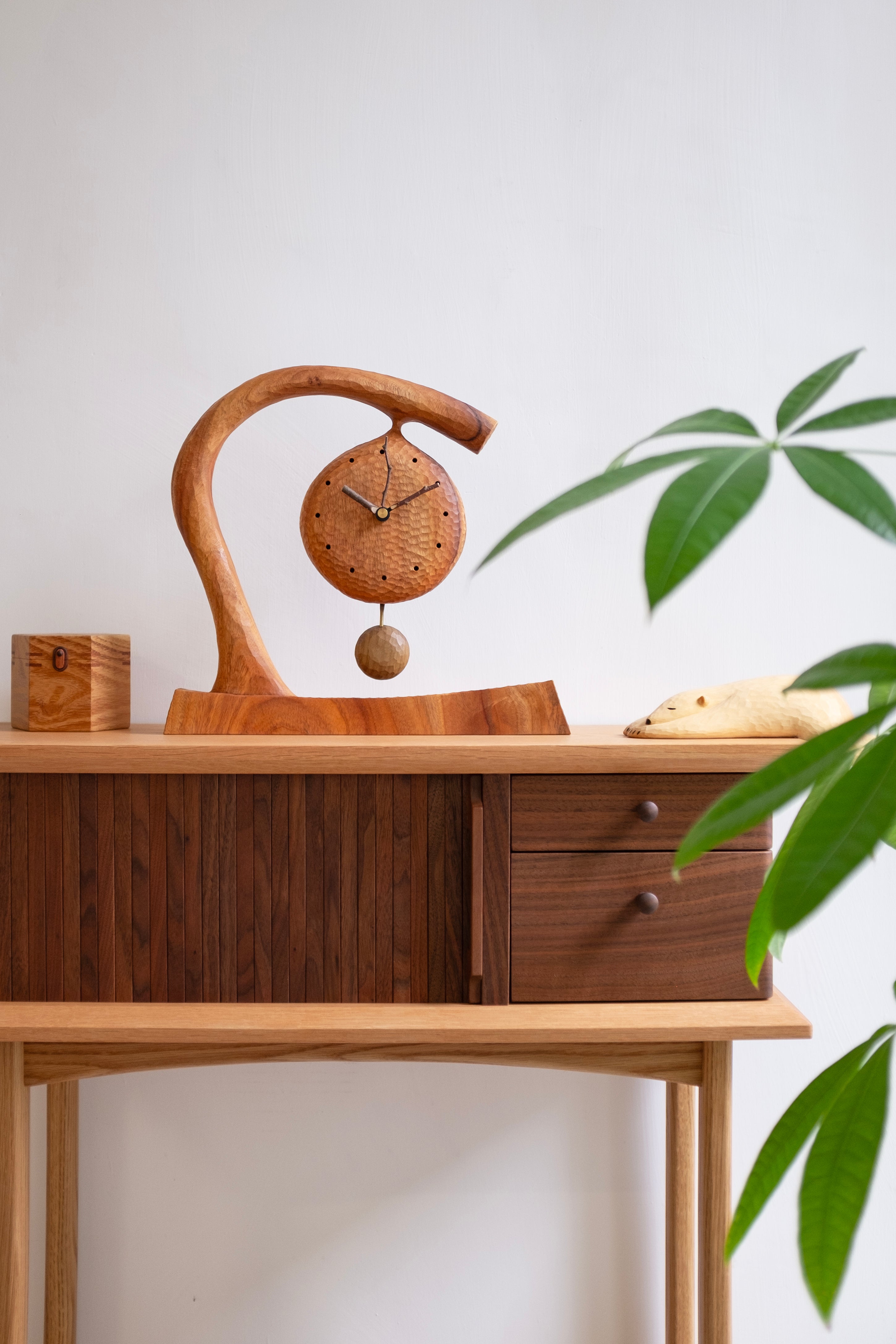 COME IN' 工藝 | Handcrafted Wooden Pendulum Table Clock – COME IN' LIVING ...