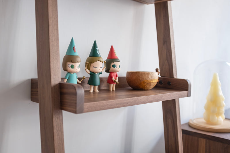 Eariy Shelf