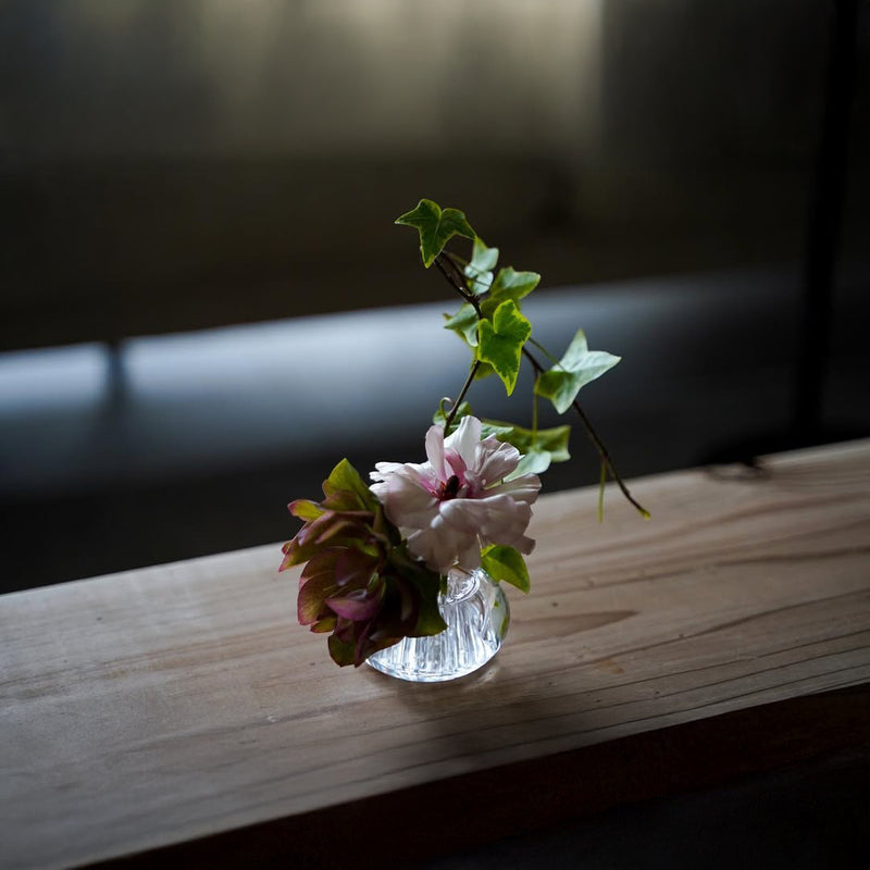 MiniGlow Vase