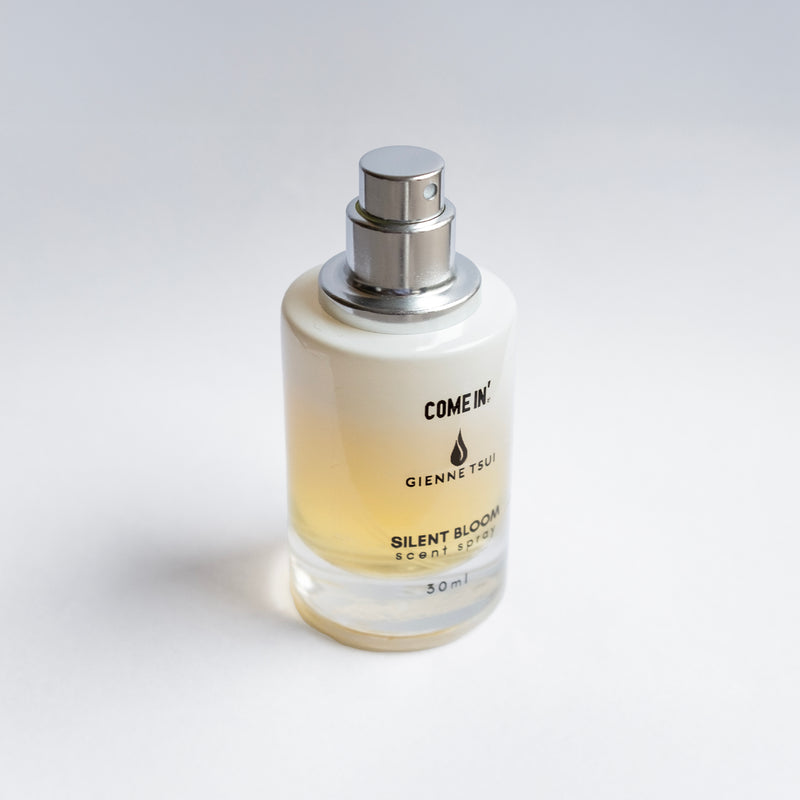 Whisper Joyful Christmas Tree and Scent Spray Limited Set