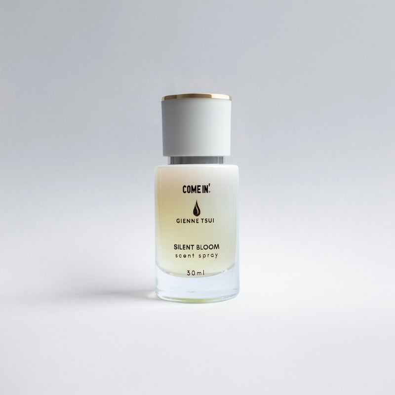 Whisper Joyful Christmas Tree and Scent Spray Limited Set