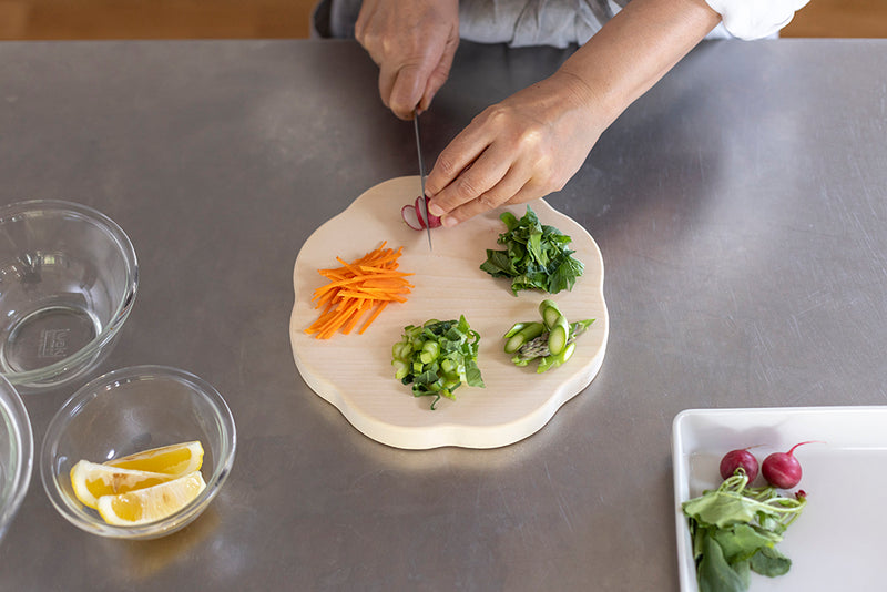 Ginkgo Chopping Board Flower