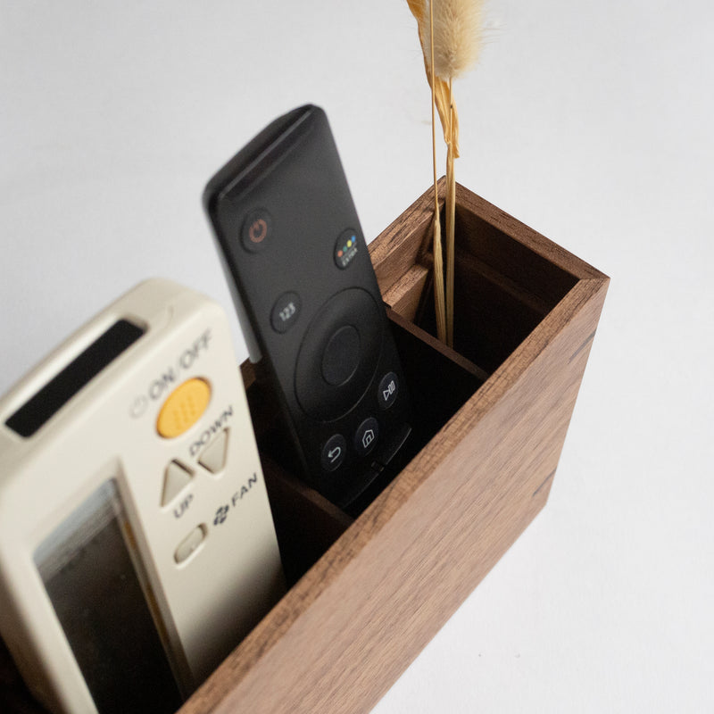 Kitdate Wooden Remote Stand