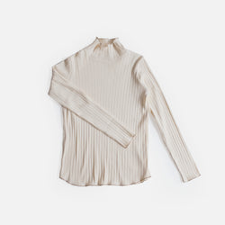 Rune Neck Cut Undershirt
